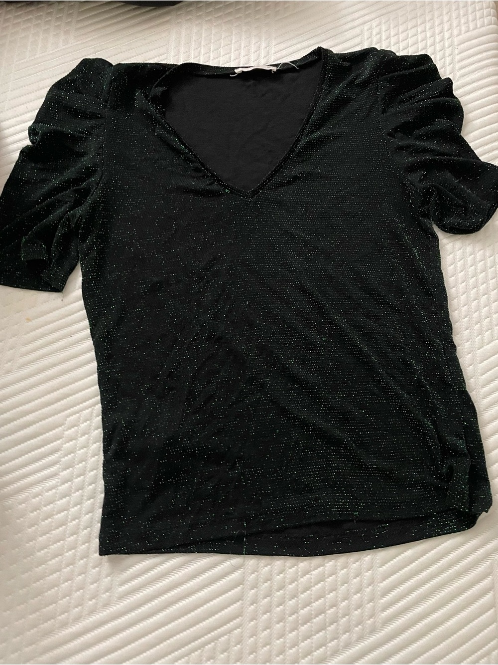 Sparkle V-Neck Short Sleeve Top - Black